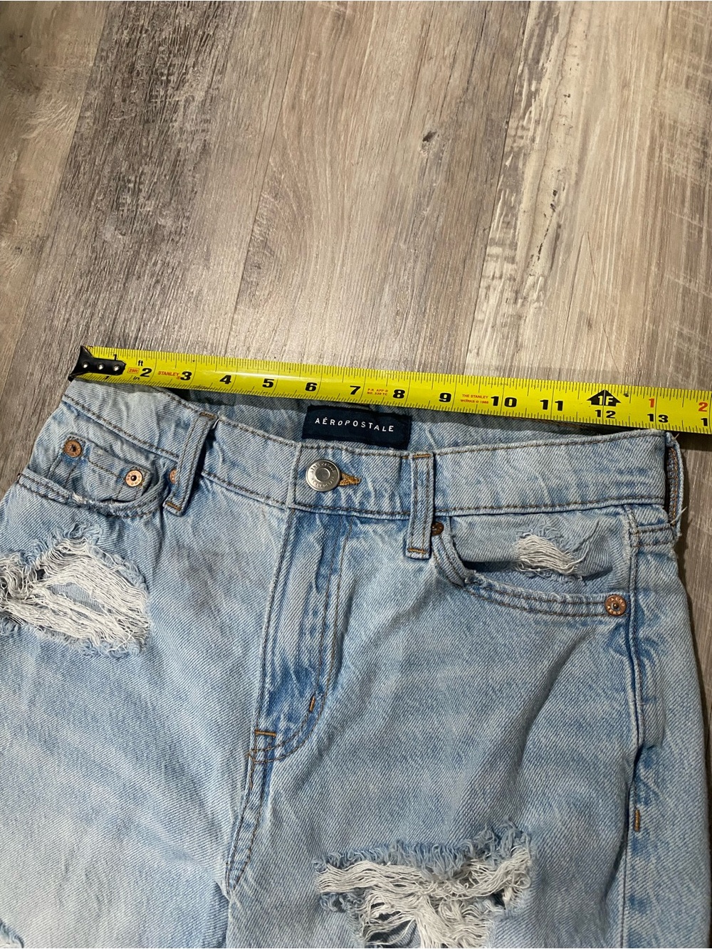 Light Wash Distressed Aeropostle Mom Jeans - Picture 8 of 9